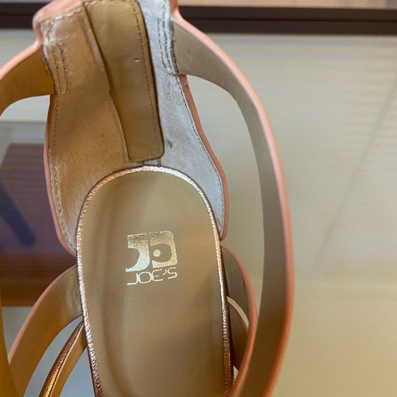 Joe’s Jeans Rose Gold Leather Wedge Sandal - Picture 5 of 6